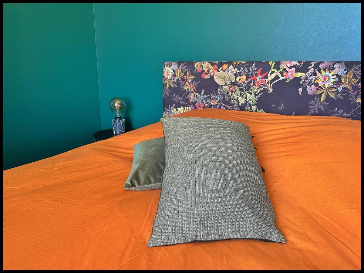 Les Maisons Du Bonheur Bed & Breakfast Chateau-Garnier Luaran gambar