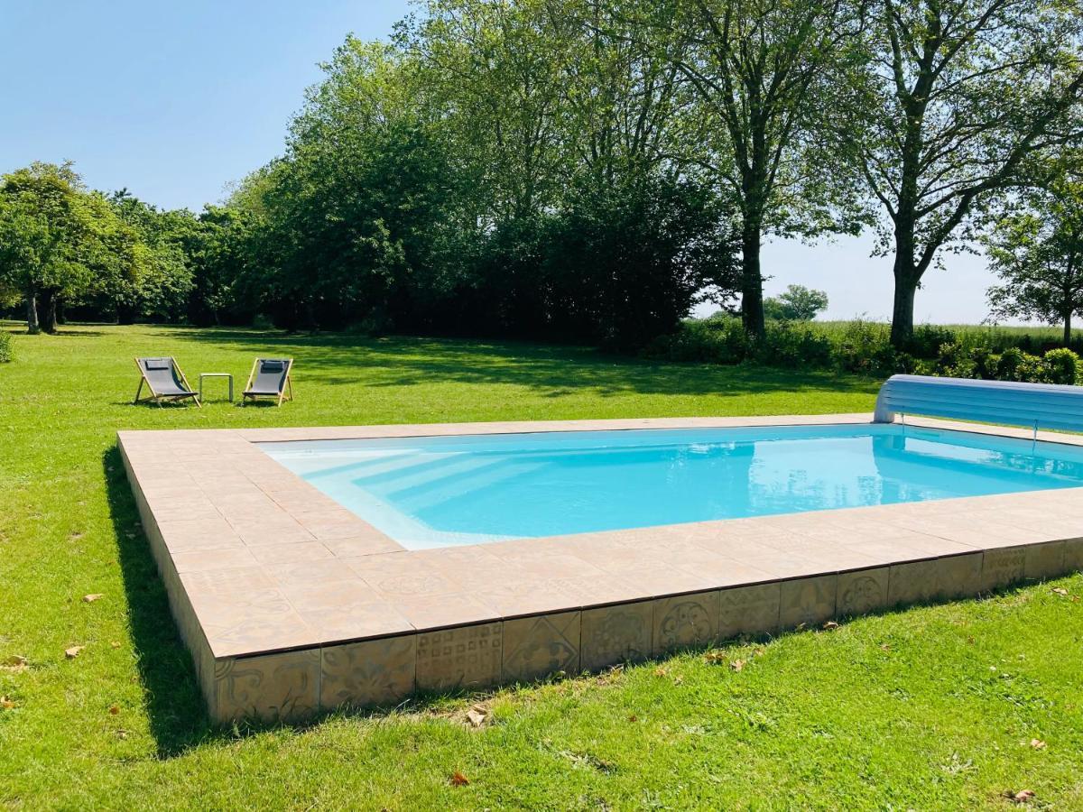 Les Maisons Du Bonheur Bed & Breakfast Chateau-Garnier Luaran gambar